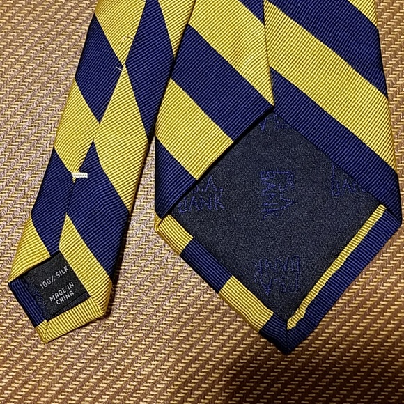 Jos A Bank Tie Yellow Navy Blue Striped Tie - Picture 3 of 4